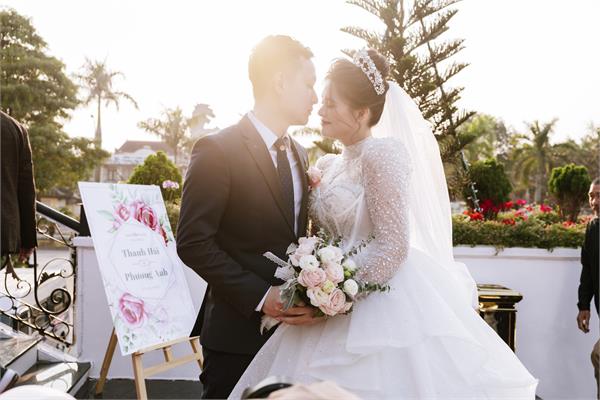 Tiệc cưới sang trọng bậc nhất tại Hà Nội